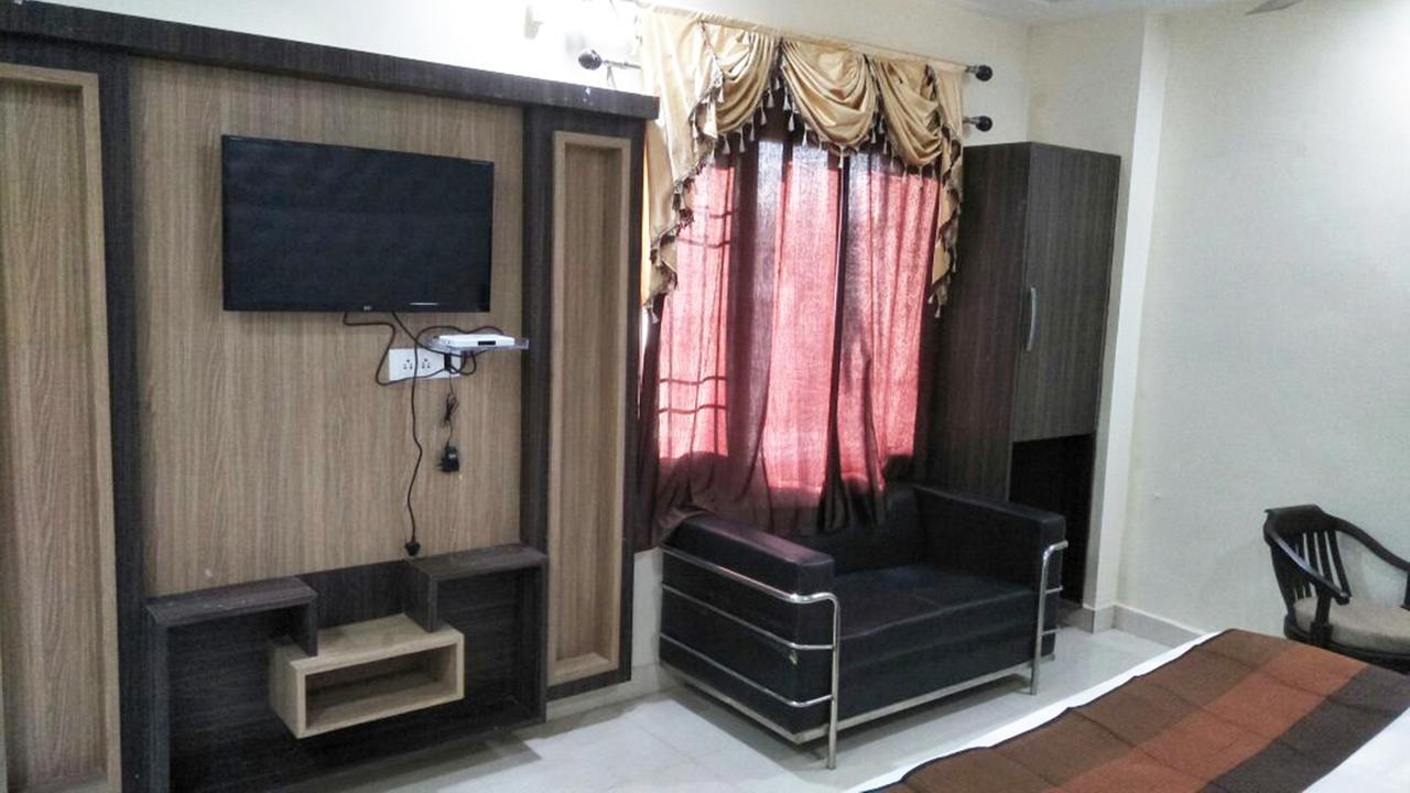 R.S Hotel & Restaurant Amritsar Extérieur photo